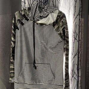 Medium double hood sweatshirt